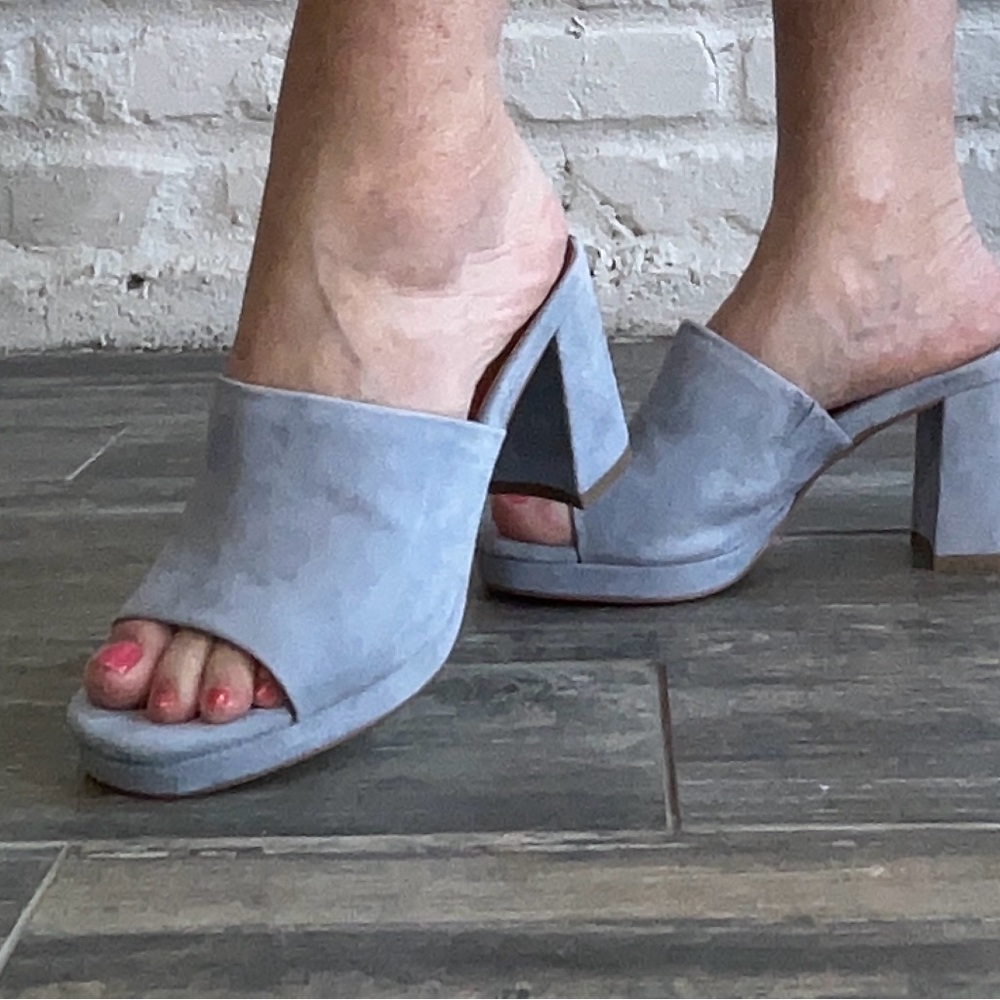 Elegant Gray Women's Block Heel Mules